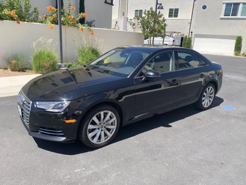 Photo 2 of 7 of 2017 Audi A4 2.0T Premium